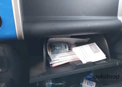 2007 Toyota Fj Cruiser z USA, uszkodzony, nr VIN JTEBU11F970087327